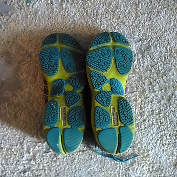 COPY - Merrill Women's Sneakers - Picture 3 of 4